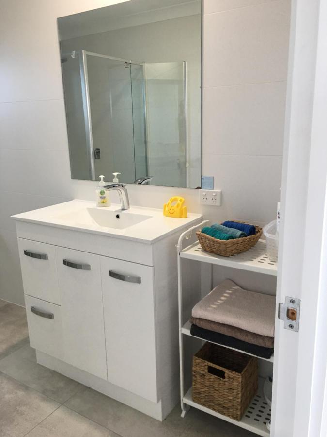 2Bd Family Or Couple Guesthouse Upstairs Near Turf Club, Hota In Bundall Gold Coast Ngoại thất bức ảnh